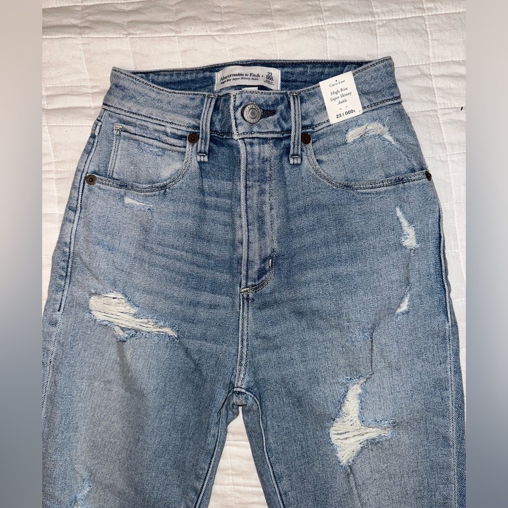 A&F jeans - 23 - NWT
